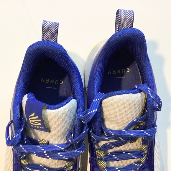 Under Armour Steph Curry 3Z6 Basketball Sneakers - Size 5 Youth - Picture 7 of 8